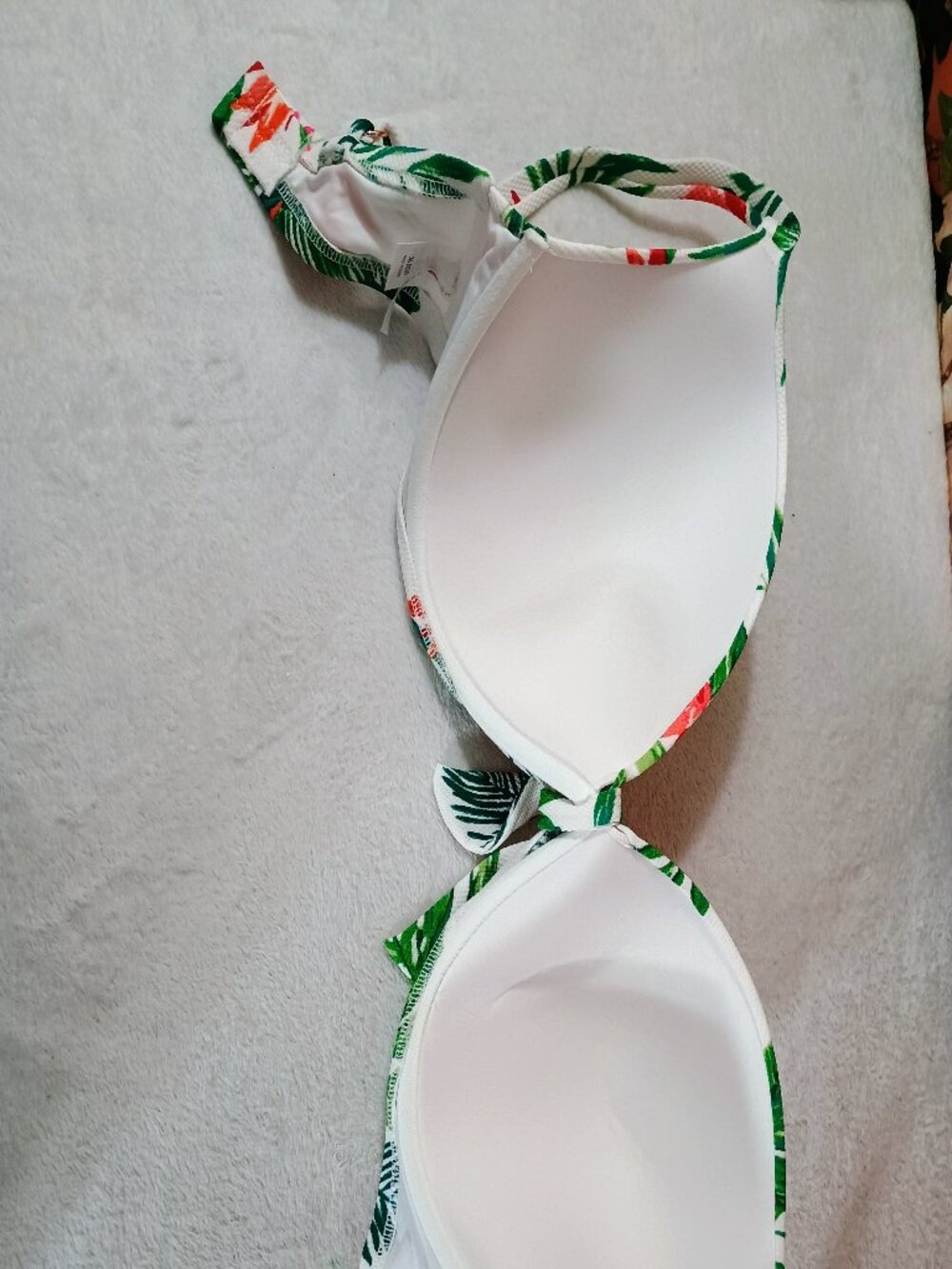ECU Shade & Shore 36DD White & Green Tropical Floral Underwire Knot Bikini Top - Picture 4 of 4